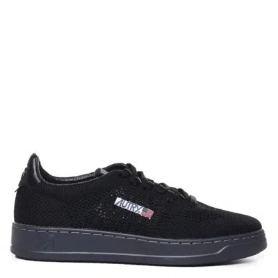 Autry Medalist Easeknit Low-top Sneakers In Black