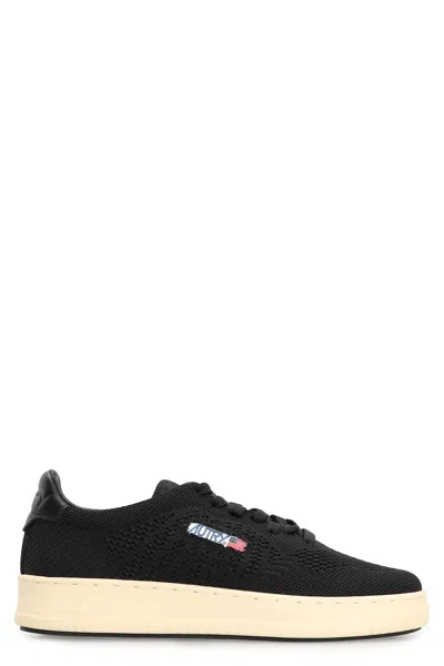 Autry Medalist Easeknit Low-top Sneakers In Black