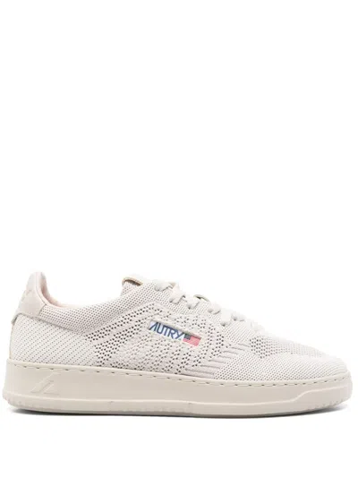 Autry Medalist Easyknit Sneakers In Nude