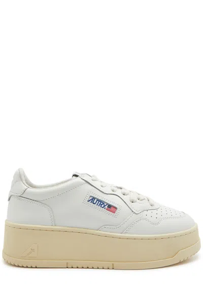 Autry Medalist Flatform Leather Sneakers In White