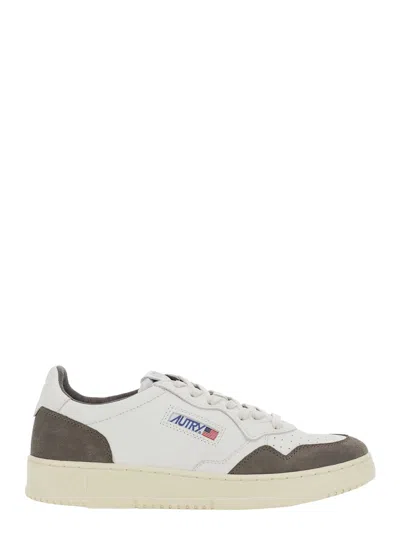 AUTRY MEDALIST LOW WHITE LOW TOP SNEAKERS WITH SIDE LOGO DETAIL IN LEATHER AND SUEDE MAN