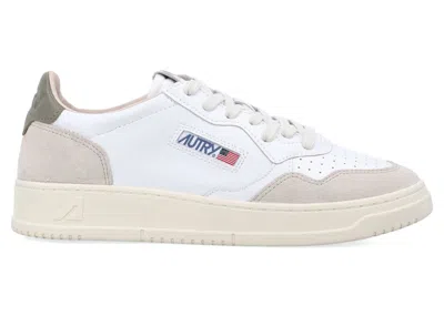 Pre-owned Autry Medalist Leather Low Beige (women's) Sneakers In White/covert Green