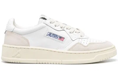 Pre-owned Autry Medalist Leather Low Suede (women's) Sneakers In White/beige