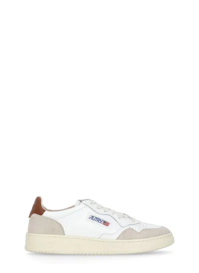 Autry Medalist Leather Low-top Sneakers In Ls72