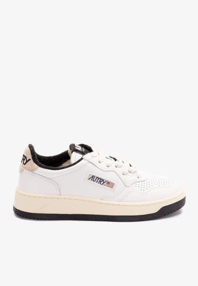 Autry Medalist Leather Low-top Sneakers In White