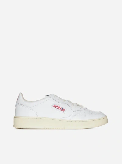 Autry Action Low-top Sneakers In White,red