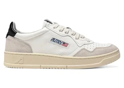 Pre-owned Autry Medalist Leather Low (women's) Sneakers In White/black/beige In Multi