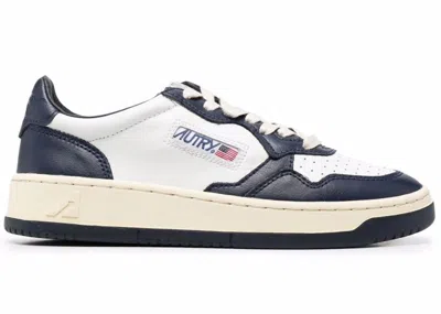 Pre-owned Autry Medalist Leather Low (women's) Sneakers In White/navy Blue