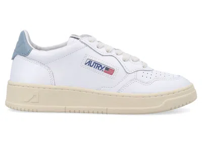 Pre-owned Autry Medalist Leather Low (women's) Sneakers In White/silver Blue