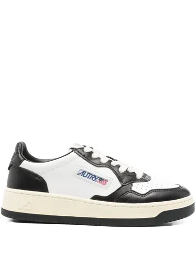 Autry Medalist Leather Panelled Sneakers In White
