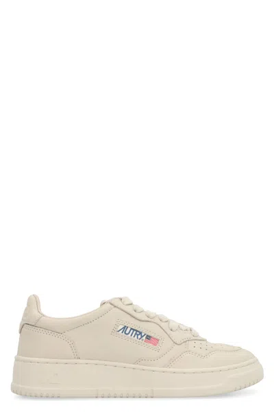 Autry Medalist Leather Trainers