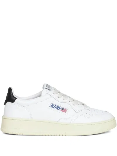 Autry Leather Sneakers With Back Contrasting Patch In White