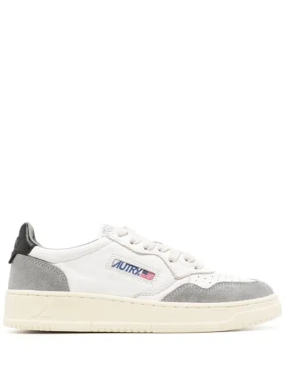 Autry Medalist Leather Sneakers In Grigio E Nero