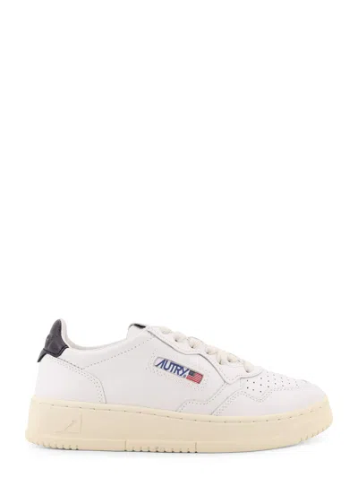 Autry Medalist Low Leather Low-top Sneakers In White
