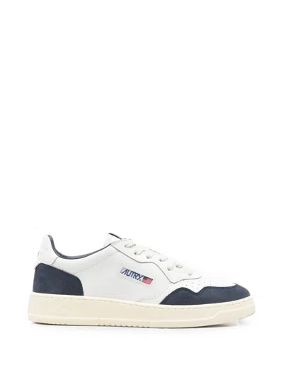 Autry Medalist Blue Low Top Sneakers With Logo Patch On The Tongue And Suede Panels In Leather Man In White