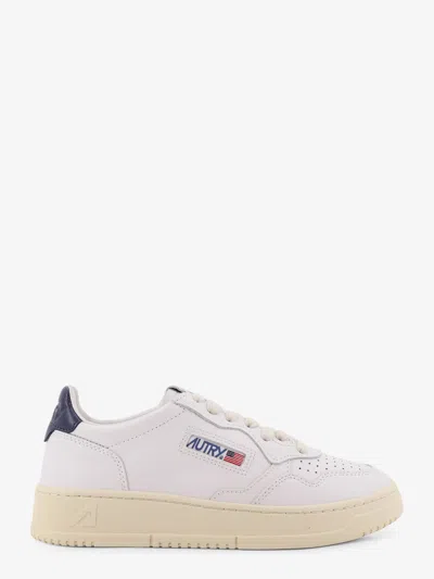 Autry Medalist Leather Sneakers In White