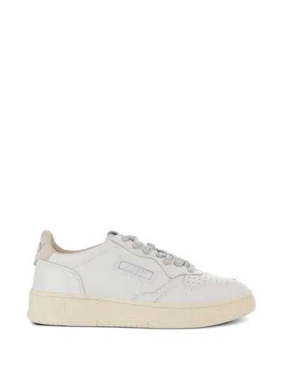 Autry Medalist Leather Sneakers In White