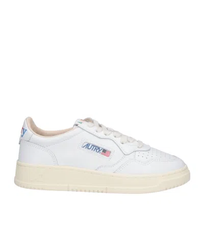 Autry Medalis Low Aulm Ll22 Sneakers In White