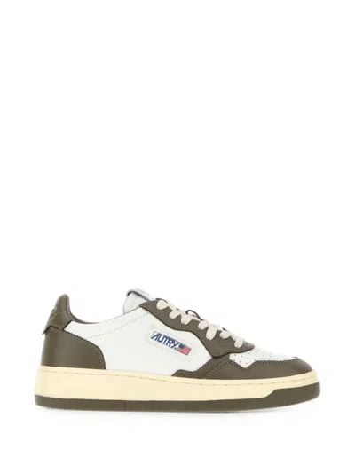 Autry Medalist Low Bicolor Sneakers In White And Chocolate Leather In Multi