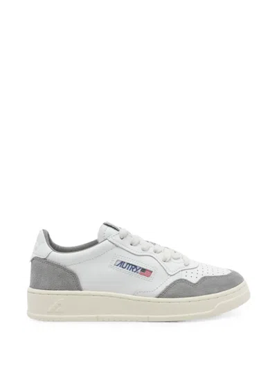 Autry Medalist Low Bicolor Leather Sneakers With Perforated Toe In Multi
