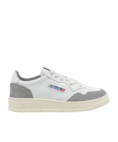 Autry Medalist Leather Sneakers In White