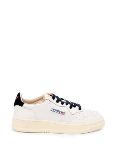 Autry Medalist Leather Sneakers In White