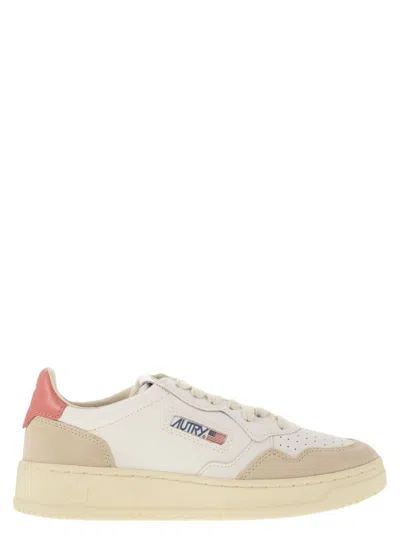 Autry Medalist Low - Leather And Suede Sneakers In White