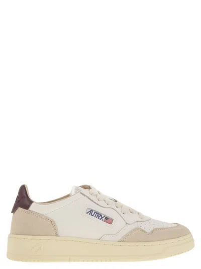 Autry Medalist Low - Leather And Suede Sneakers In White