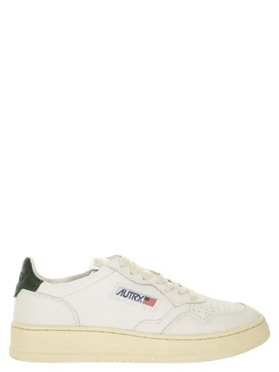 Autry Medalist Low - Leather Sneakers In White