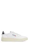 Autry Medalist Low - Leather Sneakers In White