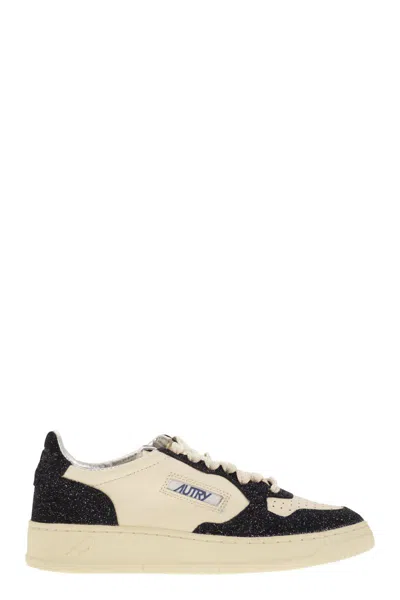 Autry Medalist Low - Sneakers With Two-tone Glitter