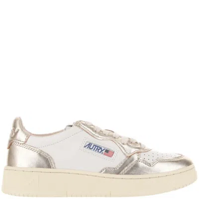 Autry Medalist Low Bicolor Sneakers In Neutral