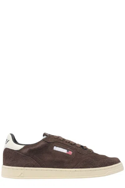 Autry Medalist Low In Brown
