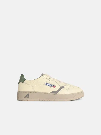 Autry 'medalist Low' Ivory White Leather Sneakers In Multi