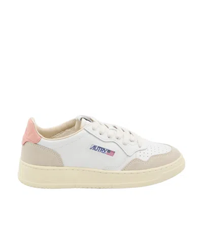 Autry Medalist Low Lace-up Sneakers In Pink