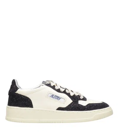 Autry Medalist Low Lea Stars Marsh Blue Sneakers In Neutral