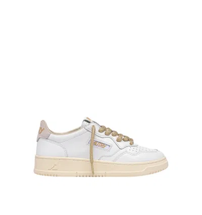 Autry Medalist Low Leat Swoll Wht Wht Sneakers In White