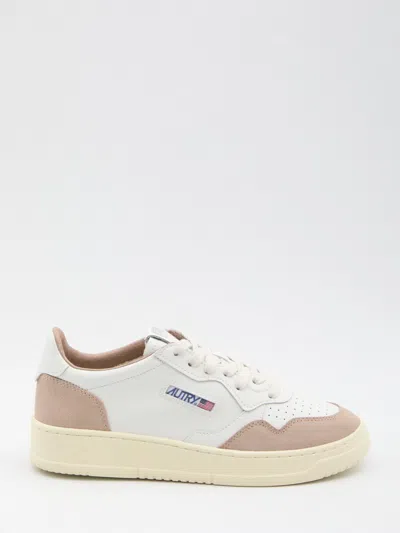 Autry Medalist Low - Leather And Suede Sneakers In Multi