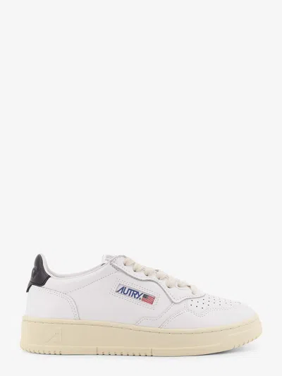 Autry Medalist Low Leather Low-top Sneakers In White