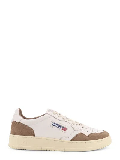 Autry Medalist Low Leather Low-top Sneakers In Neutral