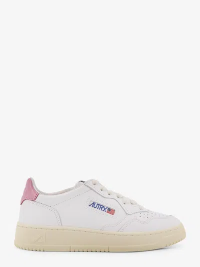Autry Medalist Low Leather Low-top Sneakers In White