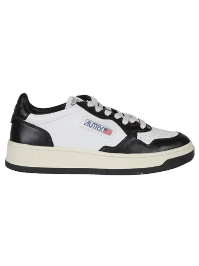 Autry Medalist Low Leather Low-top Sneakers In White