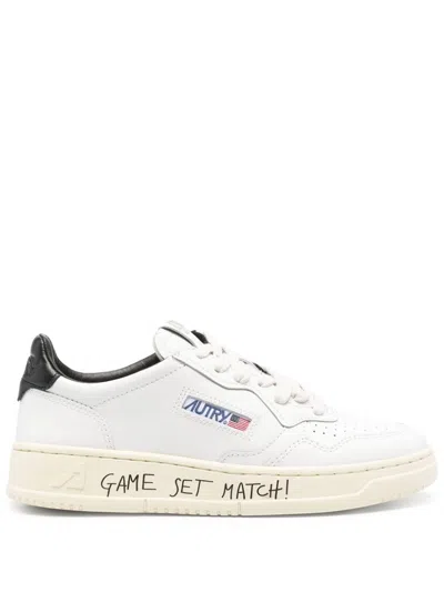 AUTRY MEDALIST LOW LEATHER SNEAKERS