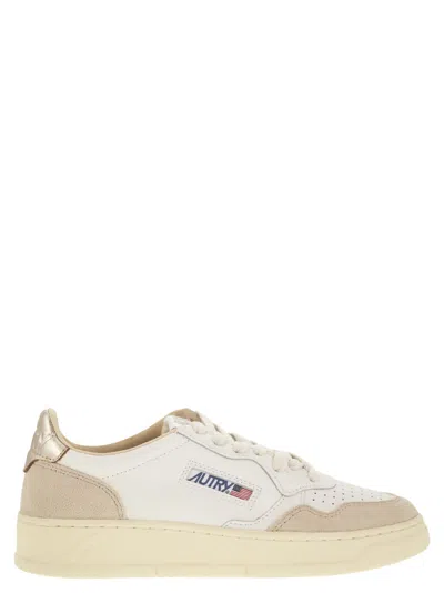 Autry Medalist Low Leather Trainers In Neutral