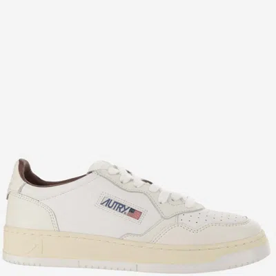 Autry Medalist Low Leather Sneakers In White