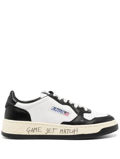 AUTRY AUTRY MEDALIST LOW LEATHER SNEAKERS