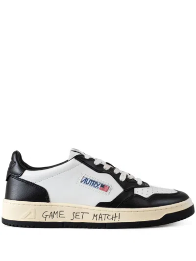 AUTRY AUTRY MEDALIST LOW LEATHER SNEAKERS