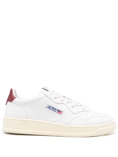 Autry Medalist Low-top Sneakers In White