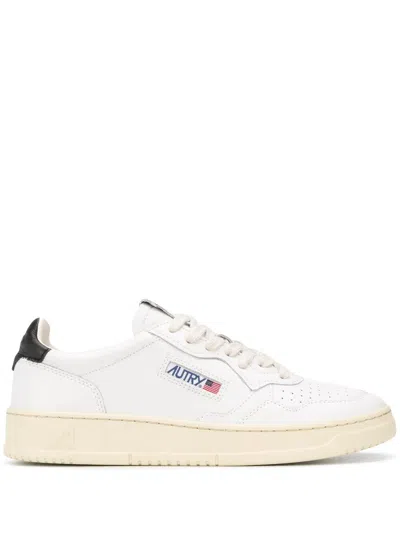 Autry "medalist Low" Leather Sneakers In White
