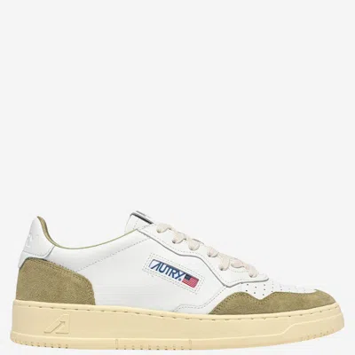 Autry Medalist Low Leather Sneakers In White